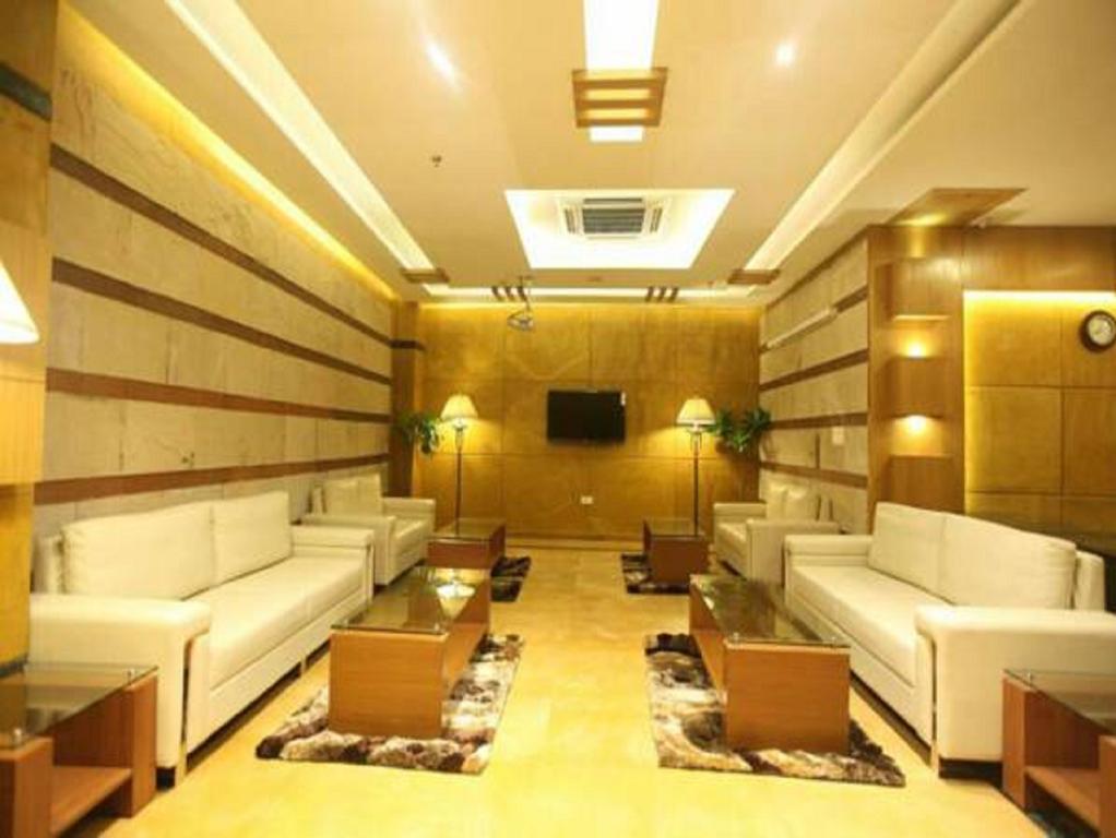 Modi Hotel & Resorts Pinjaur Extérieur photo