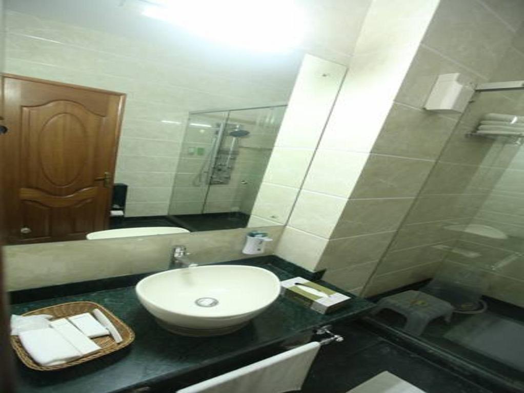 Modi Hotel & Resorts Pinjaur Chambre photo