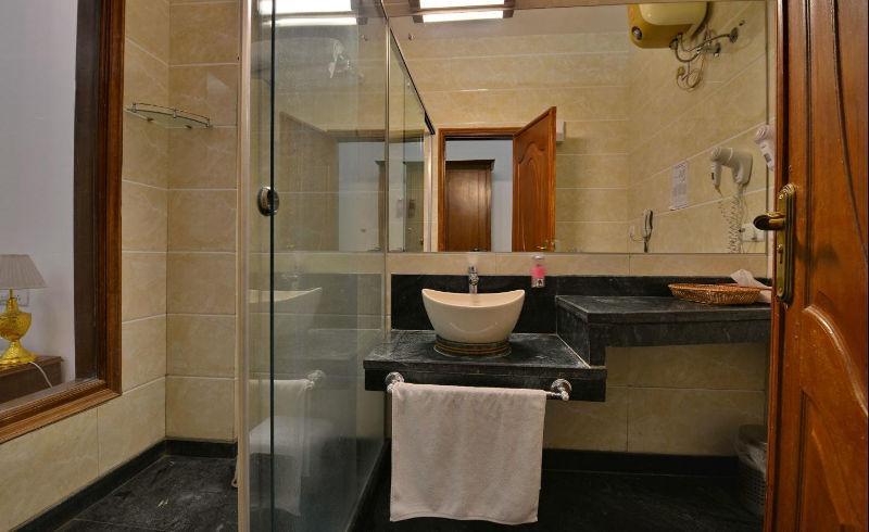 Modi Hotel & Resorts Pinjaur Extérieur photo
